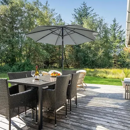 Casa vacanze Stunning In With 3 Bedrooms And Wifi *